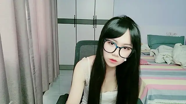 Snapshot of xiaoxiaoyu030 chatting on 06/03/26, 09:01 xiaoxiaoyu030 online show from 06/03/26, 09:01