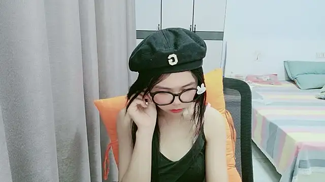 xiaoxiaoyu030 online show from 07/15/26, 08:52