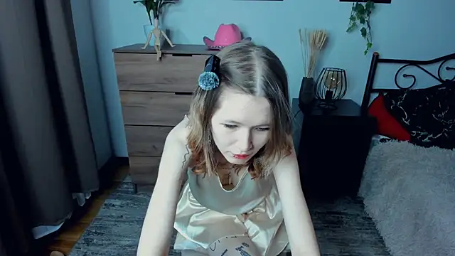 EstellaZion online show from 07/12/26, 08:27