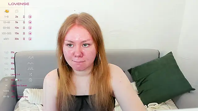 Snapshot of AlexaaBee chatting on 06/07/26, 08:18 AlexaaBee online show from 06/07/26, 08:18