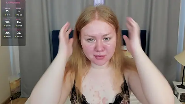 Snapshot of AlexaaBee chatting on 06/11/26, 08:12 AlexaaBee online show from 06/11/26, 08:12