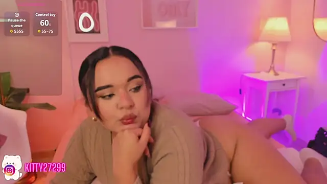 Kitty lulu  online show from 07/18/26, 05:00