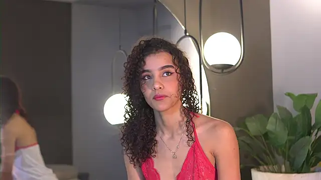 Snapshot of SeleneMous chatting on 05/19/26, 12:22 SeleneMous online show from 05/19/26, 12:22