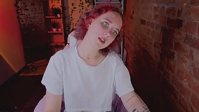 Snapshot of ScarlettSparkss chatting on 06/15/26, 01:35 ScarlettSparkss online show from 06/15/26, 01:35