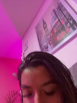Snapshot of Megan_pink18 chatting on 06/04/26, 04:07 Megan pink18 online show from 06/04/26, 04:07