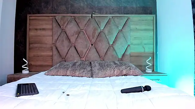 TaylorClay  online show from 05/25/26, 02:12
