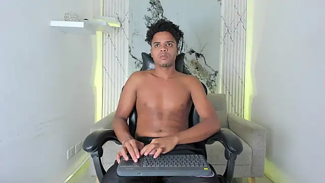 TaylorClay  online show from 06/07/26, 11:47