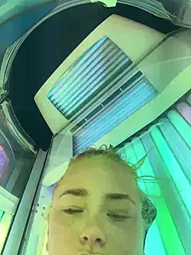 miaflowerxx online show from 06/01/26, 01:35