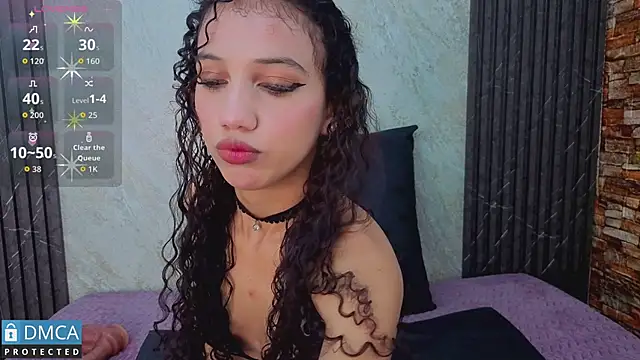 Snapshot of valentinaa_07 chatting on 06/02/26, 07:05 valentinaa 07 online show from 06/02/26, 07:05