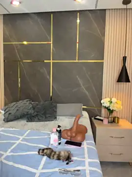 emily-Hornyy online show from 07/02/26, 12:11