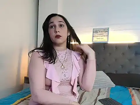 Snapshot of Rossy_Marks chatting on 05/31/26, 12:45 Rossy Marks online show from 05/31/26, 12:45