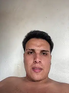 Snapshot of alexerdiego chatting on 06/04/26, 03:51 alexerdiego online show from 06/04/26, 03:51