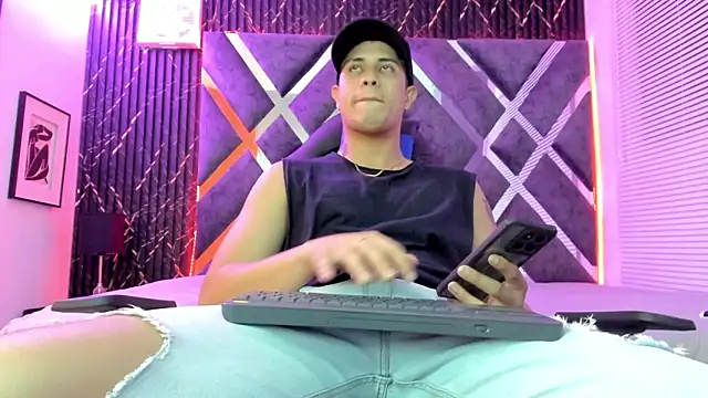 dominic connor online show from 06/11/26, 03:26