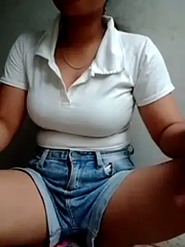 Mirra-a online show from 06/17/26, 11:27