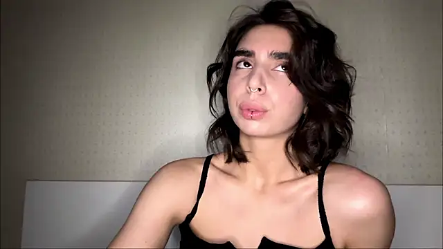 JessiaRuezga online show from 07/02/26, 12:33