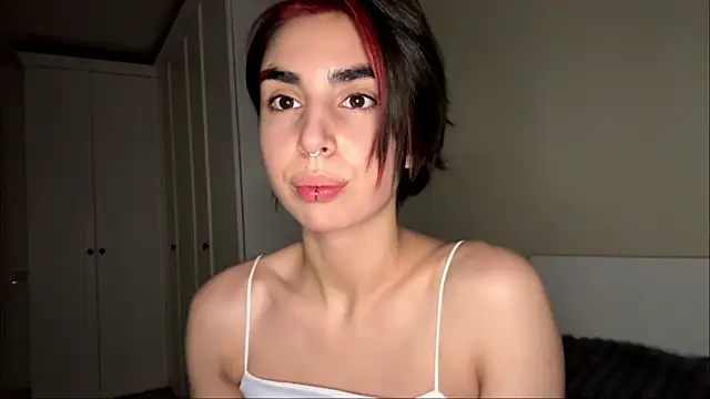 JessiaRuezga online show from 07/12/26, 12:18