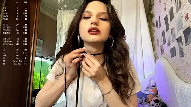 Snapshot of CarleenColley chatting on 06/13/26, 12:14 CarleenColley online show from 06/13/26, 12:14