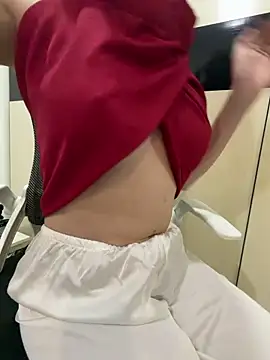 Min Ahh online show from 06/04/26, 10:54