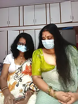 Snapshot of Kannada_telugu_lesbians chatting on 05/19/26, 05:14 Kannada telugu lesbians online show from 05/19/26, 05:14