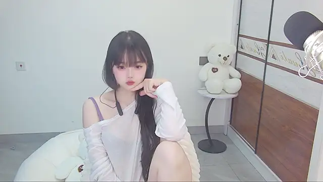 Snapshot of Evil-Bunny007 chatting on 05/16/26, 10:12 Evil-Bunny007 online show from 05/16/26, 10:12