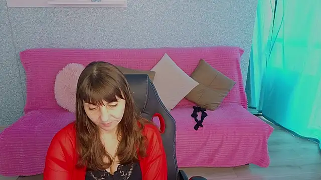 Snapshot of StelaDream chatting on 06/11/26, 09:29 StelaDream online show from 06/11/26, 09:29