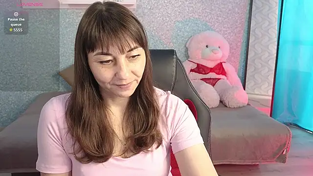 Snapshot of StelaDream chatting on 07/22/26, 09:45 StelaDream online show from 07/22/26, 09:45