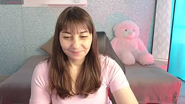 Snapshot of StelaDream chatting on 07/25/26, 09:40 StelaDream online show from 07/25/26, 09:40
