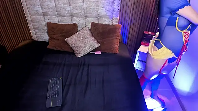 Ambar a Camilo online show from 07/24/26, 12:58