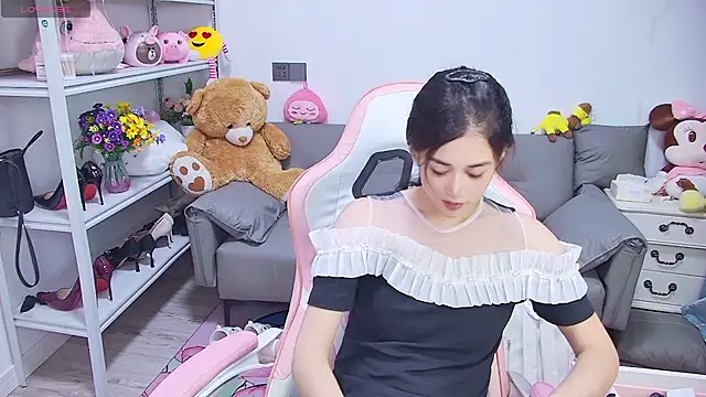 QinQin-888 online show from 07/14/26, 12:33