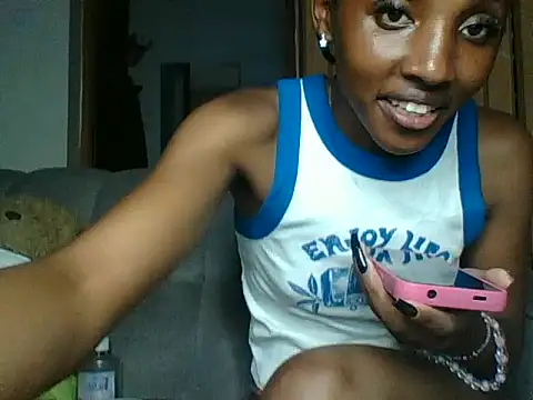 Snapshot of Velvet_peach chatting on 05/22/26, 12:44 Velvet peach online show from 05/22/26, 12:44