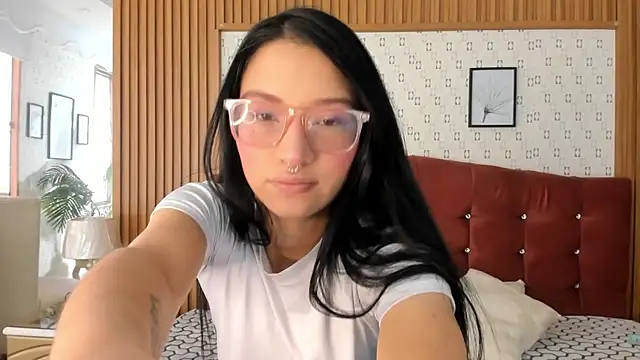 Snapshot of SophiieCalloway1 chatting on 06/09/26, 02:17 SophiieCalloway1 online show from 06/09/26, 02:17