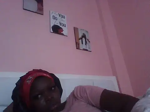 Snapshot of shantell_1 chatting on 05/29/26, 05:16 shantell 1 online show from 05/29/26, 05:16