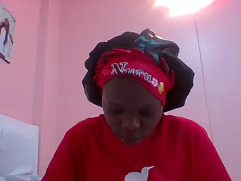 Snapshot of shantell_1 chatting on 05/31/26, 05:04 shantell 1 online show from 05/31/26, 05:04