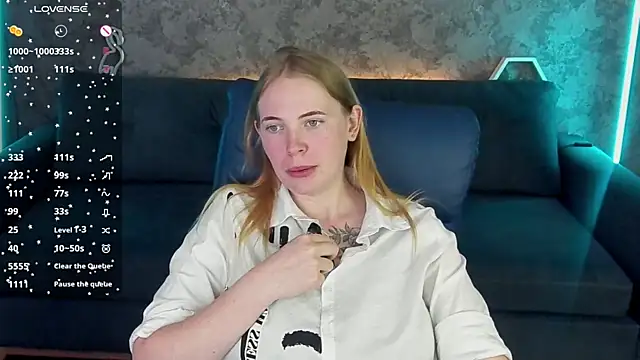 Snapshot of NikkyReyyy chatting on 05/17/26, 02:35 NikkyReyyy online show from 05/17/26, 02:35