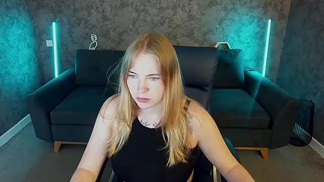 Snapshot of NikkyReyyy chatting on 05/21/26, 05:36 NikkyReyyy online show from 05/21/26, 05:36