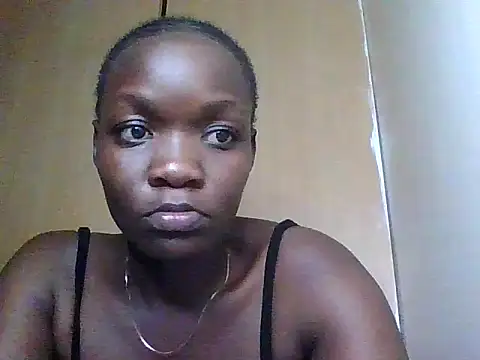 Snapshot of joyvall01 chatting on 05/25/26, 04:35 joyvall01 online show from 05/25/26, 04:35