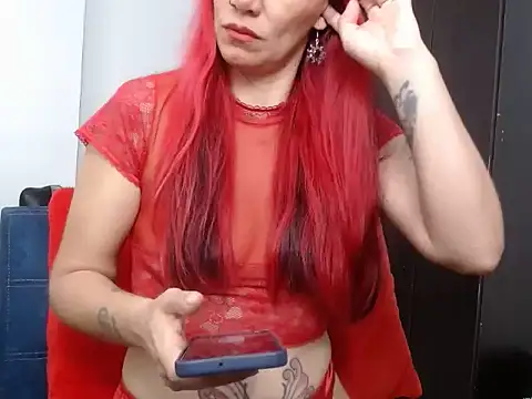 Snapshot of red_milf_ chatting on 05/27/26, 01:08 red milf online show from 05/27/26, 01:08