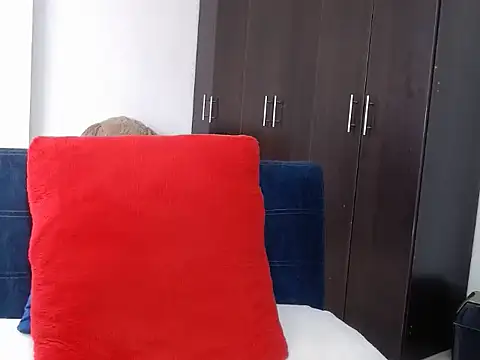 Snapshot of red_milf_ chatting on 05/30/26, 02:14 red milf online show from 05/30/26, 02:14