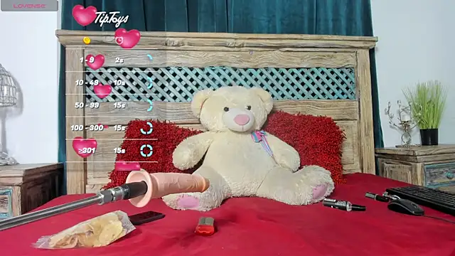 Snapshot of EmmaEbony1 chatting on 06/01/26, 03:30 EmmaEbony1 online show from 06/01/26, 03:30