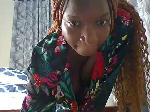 Snapshot of sweetpasion chatting on 07/14/26, 05:01 sweetpasion online show from 07/14/26, 05:01