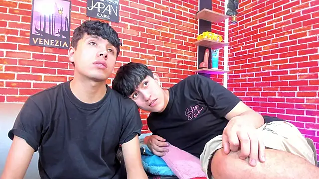 Hoot boyss  online show from 06/10/26, 08:30