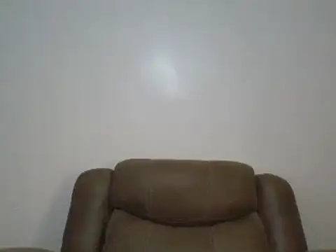 Snapshot of sexy_dove chatting on 05/30/26, 04:37 sexy dove online show from 05/30/26, 04:37