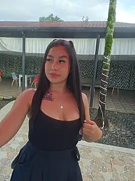 Snapshot of Luisa_Madrid chatting on 05/22/26, 11:38 Luisa Madrid online show from 05/22/26, 11:38