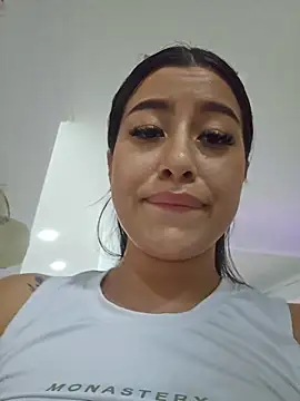 Snapshot of Luisa_Madrid chatting on 05/31/26, 06:09 Luisa Madrid online show from 05/31/26, 06:09