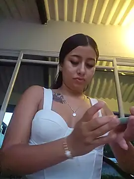 Snapshot of Luisa_Madrid chatting on 06/05/26, 10:54 Luisa Madrid online show from 06/05/26, 10:54