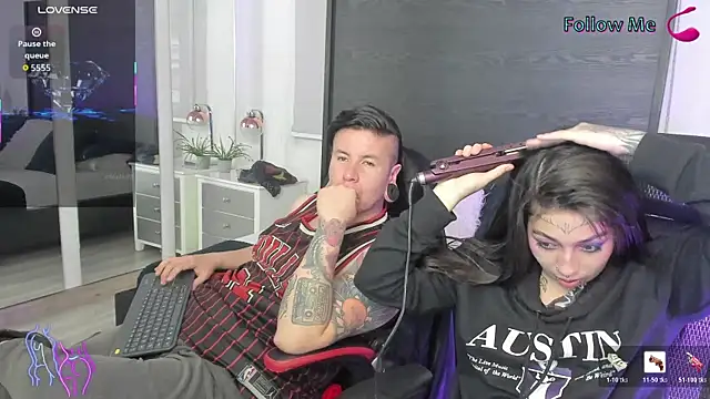 Snapshot of inkedsinners_ chatting on 06/04/26, 03:40 inkedsinners online show from 06/04/26, 03:40
