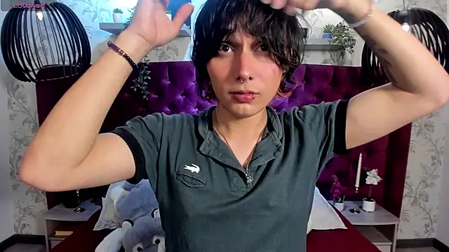 Brunodeluca  online show from 06/18/26, 08:24