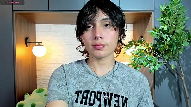 Brunodeluca  online show from 06/22/26, 07:44