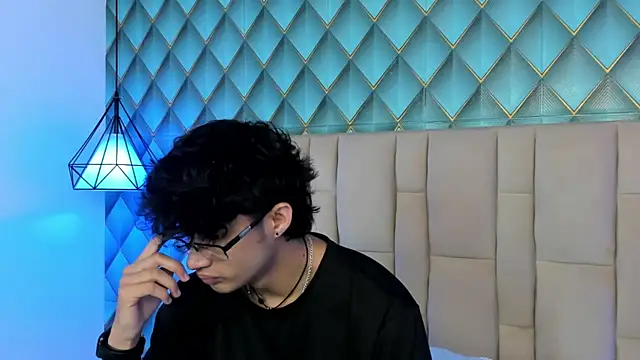 Sofia-Ethan online show from 07/05/26, 01:40