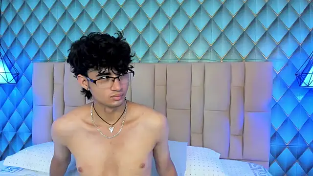Sofia-Ethan online show from 07/08/26, 07:40